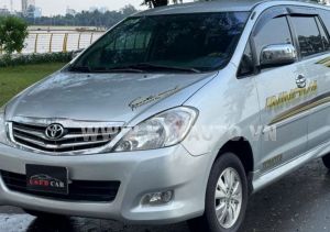 Xe Toyota Innova V 2009